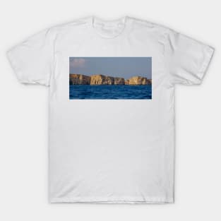 Rock formations with caves T-Shirt